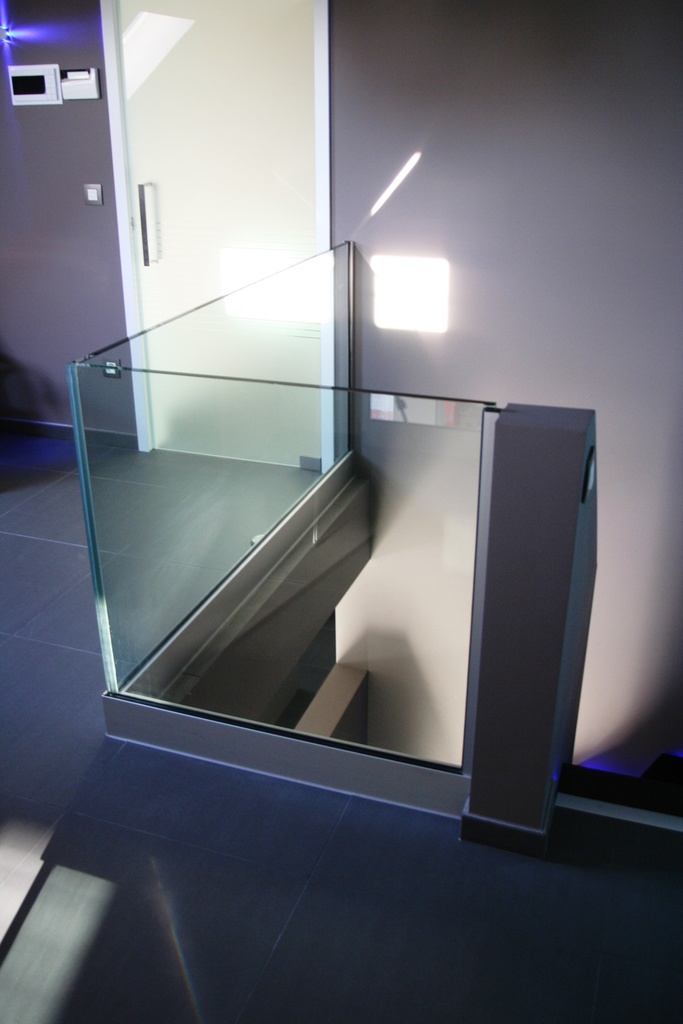 Z-Trap tussen muren (90)