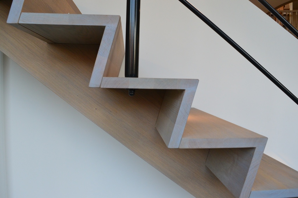 Z-Trap met centrale trapboom (65) - Wevelgem