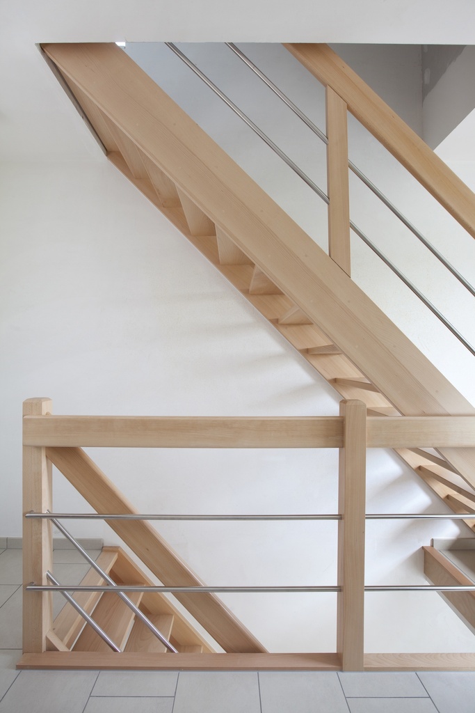 Escalier Droit Ouvert en Hêtre