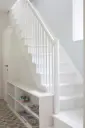 Escalier Blanc avec Meuble à Chaussures Intégré