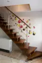 Escalier Ouvert en Bois Teinté Foncé