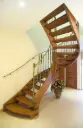 Escalier Fermé à Garde-corps Courbe