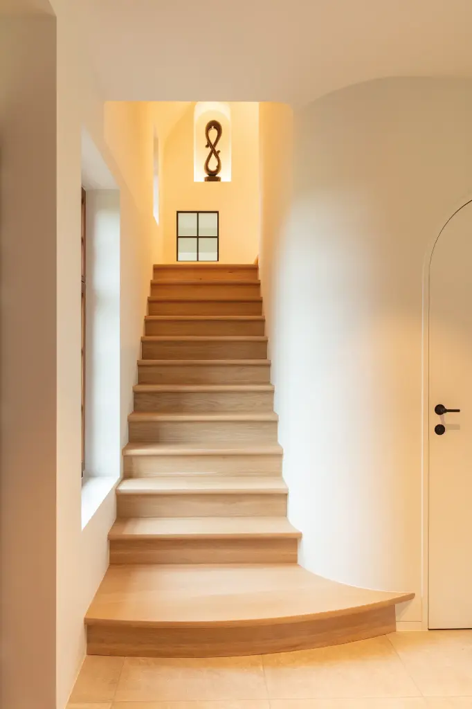 Escalier en Bois en Chêne Chaleureux