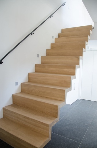 [2022] Escalier en L Autoportant