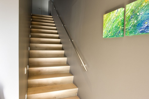 [1047] Escalier en Z entièrement entre murs